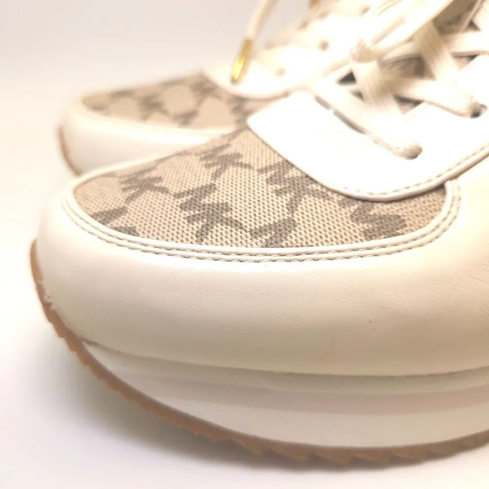 Michael Kors accents heel